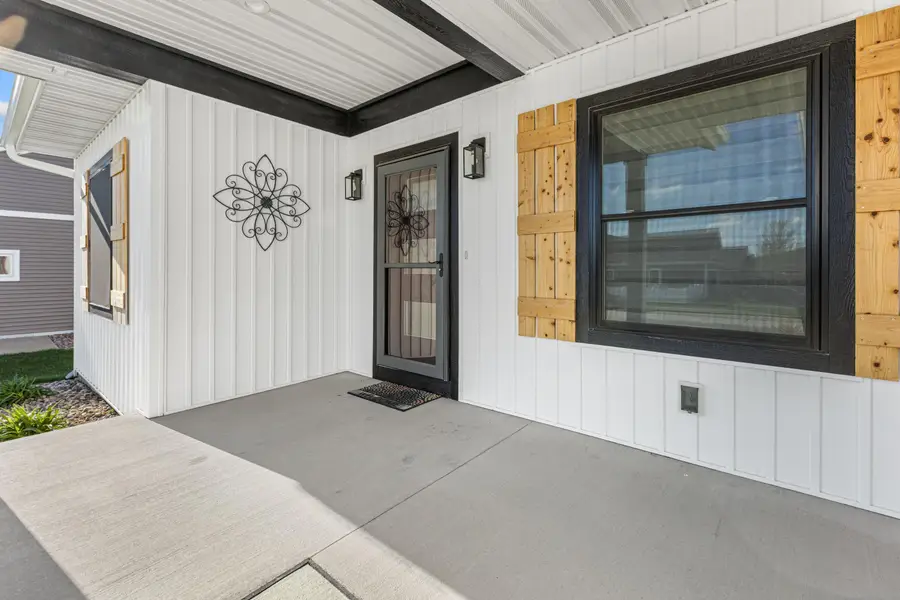 380 Lakewood St, West Salem, WI 54669 - #3