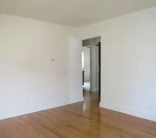 4645 W Fond Du Lac Ave, Milwaukee, WI 53216 - #2