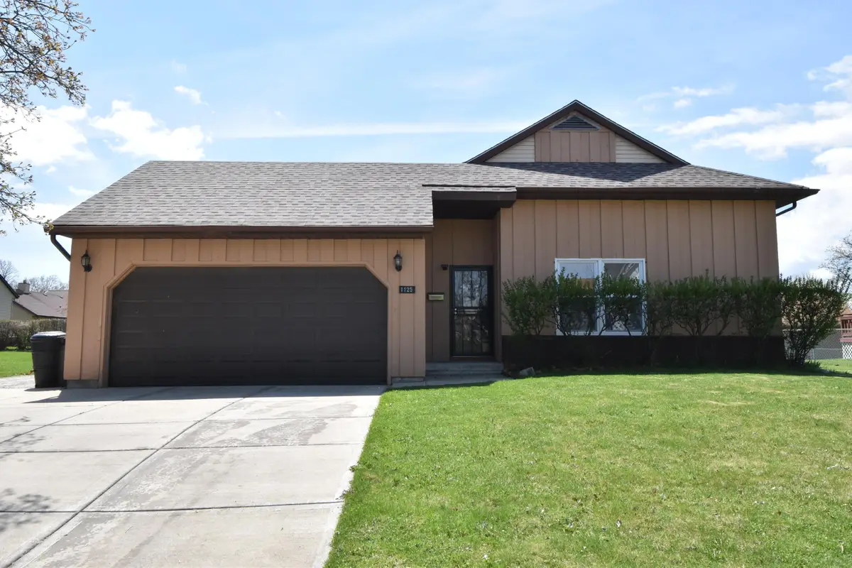 1125 W Lloyd St, Milwaukee, WI 53205 - #1