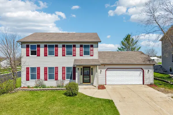 1412 Stoneridge Dr, Watertown, WI 53098