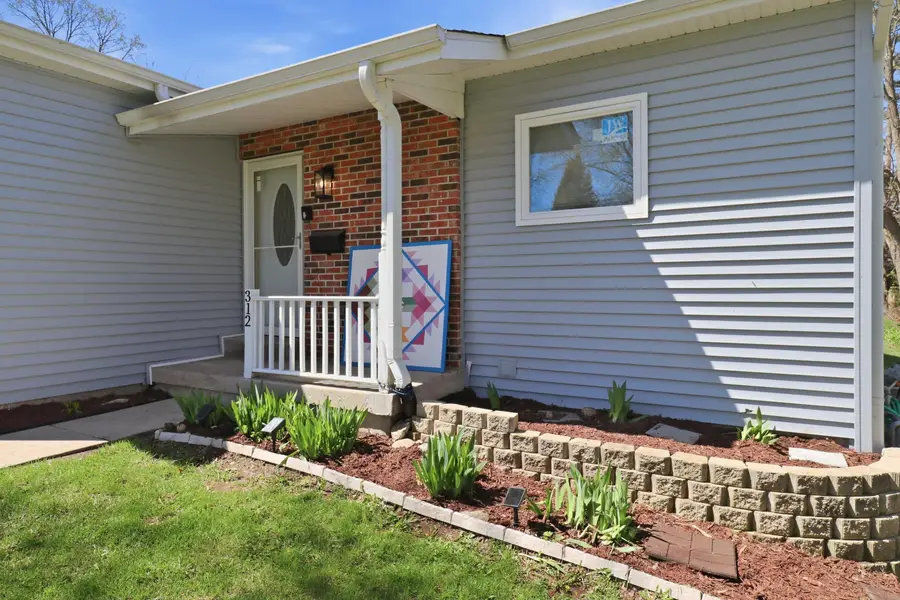 312 N Eighth St, Delavan, WI 53115 - #3