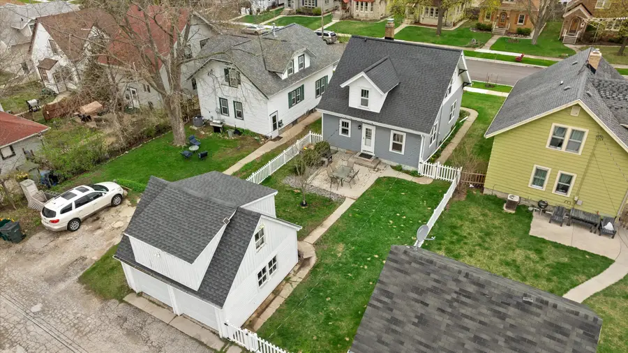 534 3rd Ave, West Bend, WI 53095 - #2