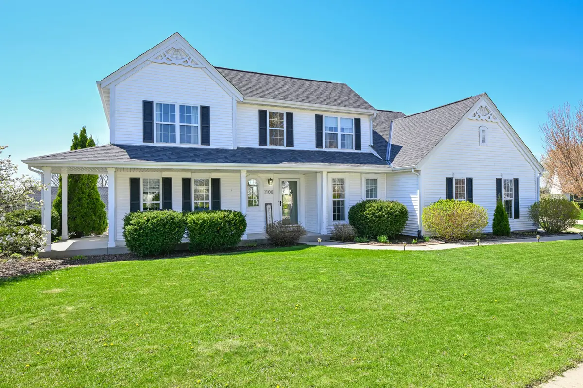 1100 Dana Ln, Waukesha, WI 53189 - #1