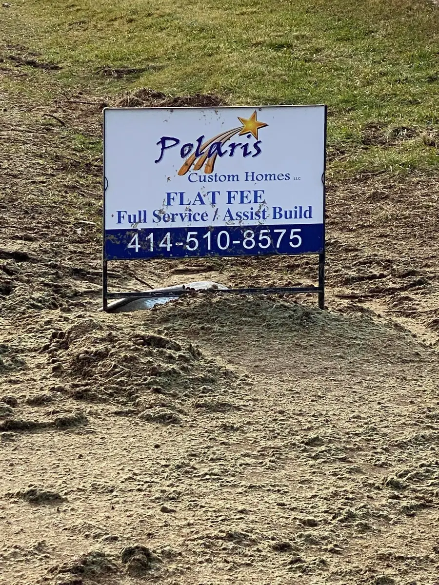 S53W26728 W Gemstone Ct, Waukesha, WI 53189 - #3