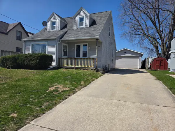 2230 S 10th St, Manitowoc, WI 54220