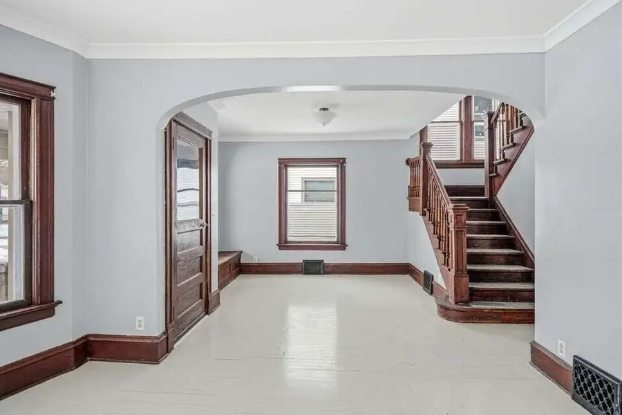 4722 W Garfield Ave, Milwaukee, WI 53208 - #3