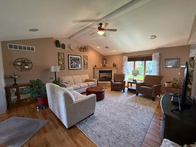 204 Wollet Dr, Fort Atkinson, WI 53538 - #2