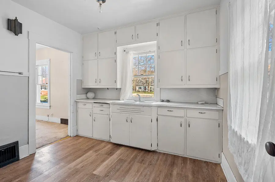 3210 Monroe St, Two Rivers, WI 54241 - #3