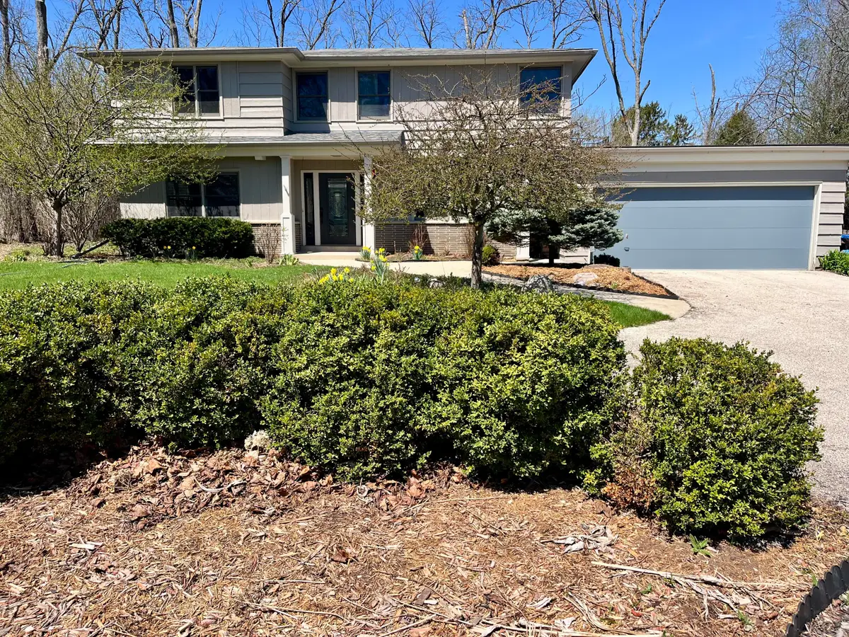 340 W Indian Creek Ct, Fox Point, WI 53217 - #1