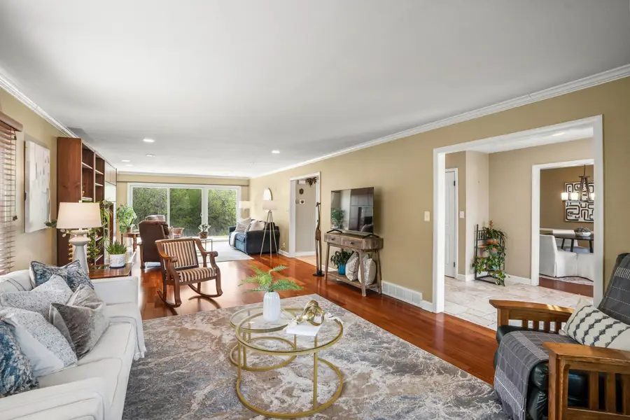 340 W Indian Creek Ct, Fox Point, WI 53217 - #3