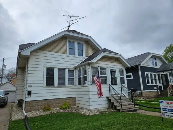 2023 S 83rd St, West Allis, WI 53219
