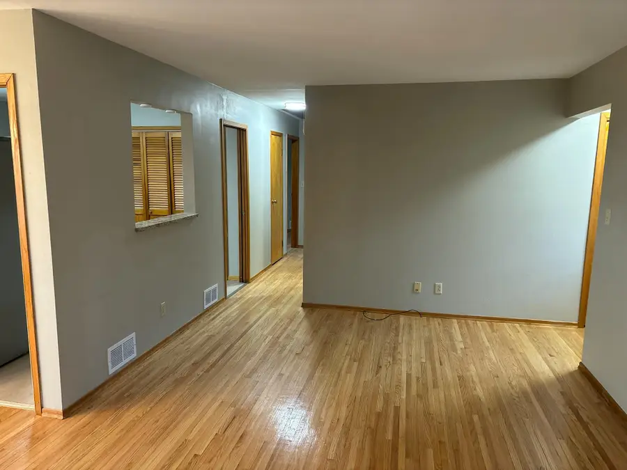 522 Burlington Ave, Twin Lakes, WI 53181 - #2