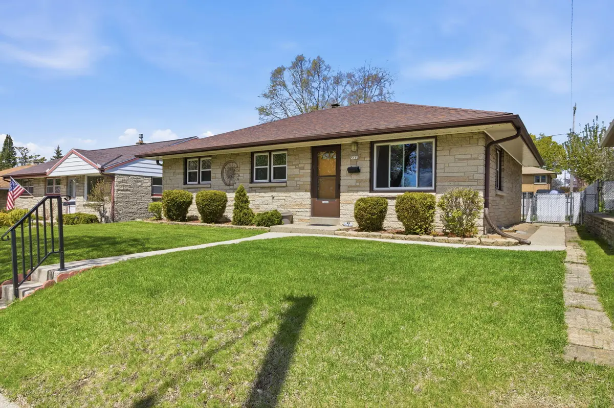 3350 E Whittaker Ave, Cudahy, WI 53110 - #1