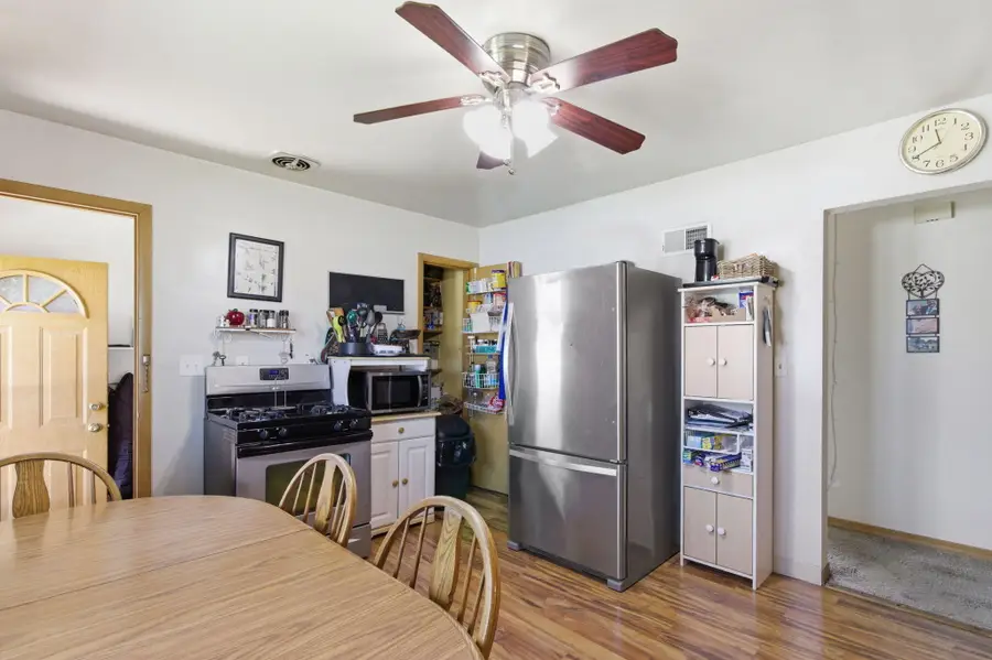 3350 E Whittaker Ave, Cudahy, WI 53110 - #3