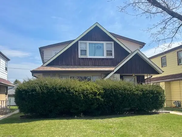 5724 N 98th St, Milwaukee, WI 53225