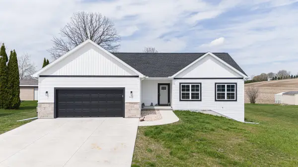 608 Sycamore Pl, Theresa, WI 53091