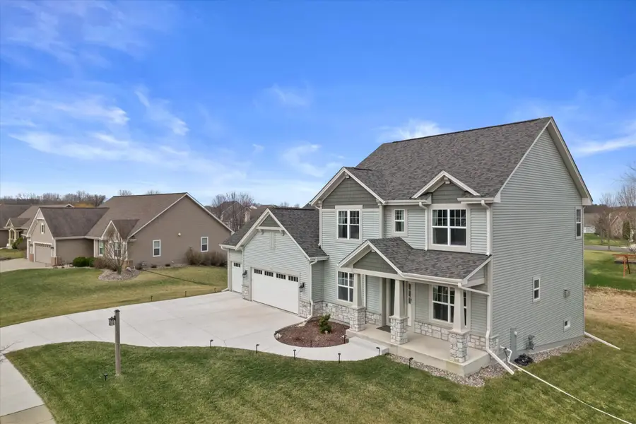 1316 Orchard View Ln, Mukwonago, WI 53149 - #3