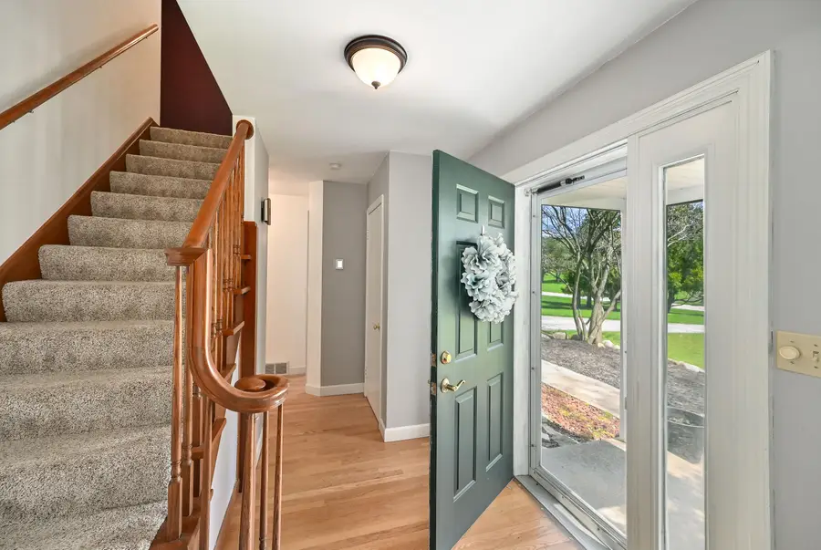 W278N1973 Lakeview Dr, Pewaukee, WI 53072 - #3