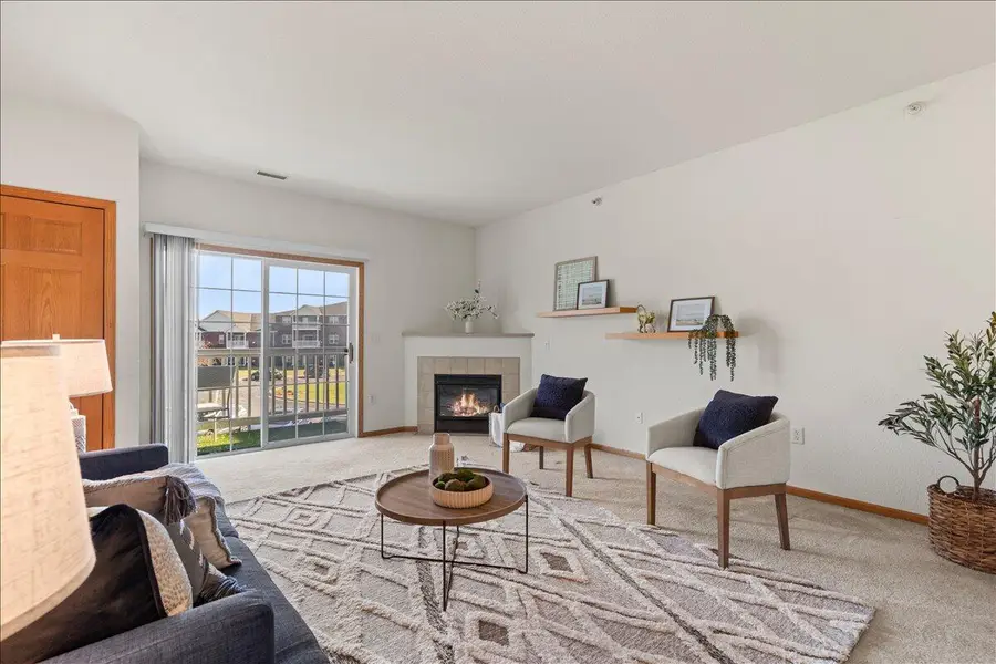 6000 S Buckhorn Ave, Cudahy, WI 53110 - #2