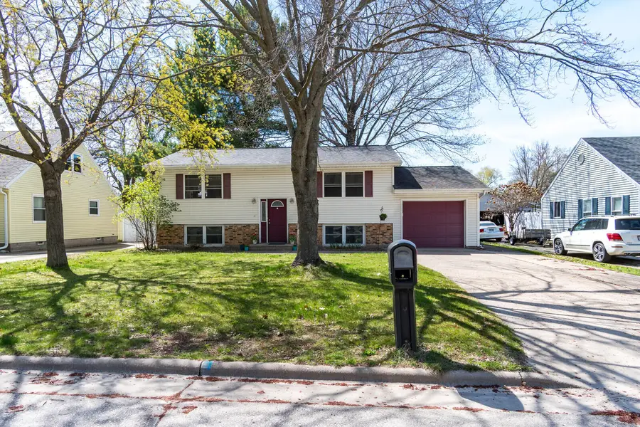 1518 31st St S, La Crosse, WI 54601 - #2