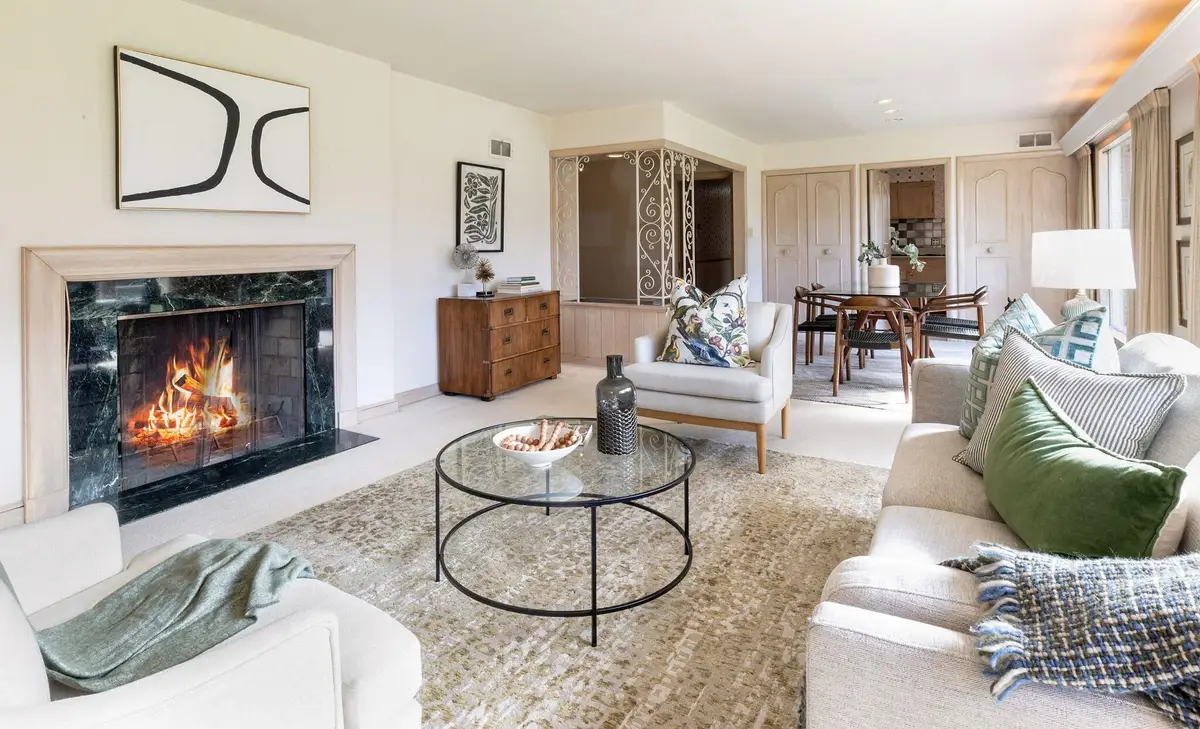 8293 N Gray Log Ln, Fox Point, WI 53217 - #1