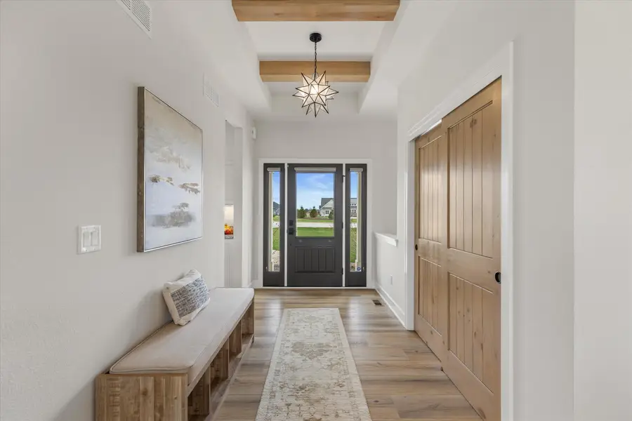 W279N8379 Hunter Ct, Hartland, WI 53029 - #3