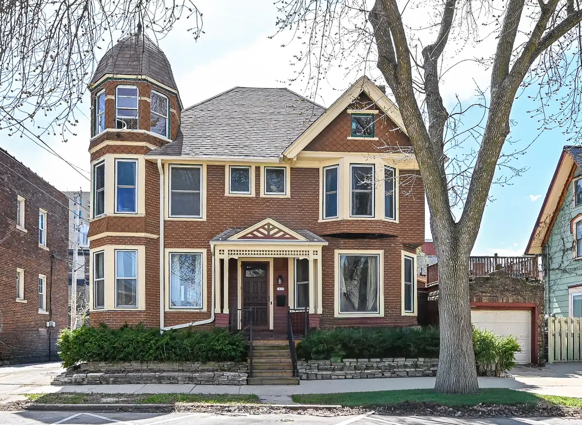 1615 E Kane Pl, Milwaukee, WI 53202 - #1