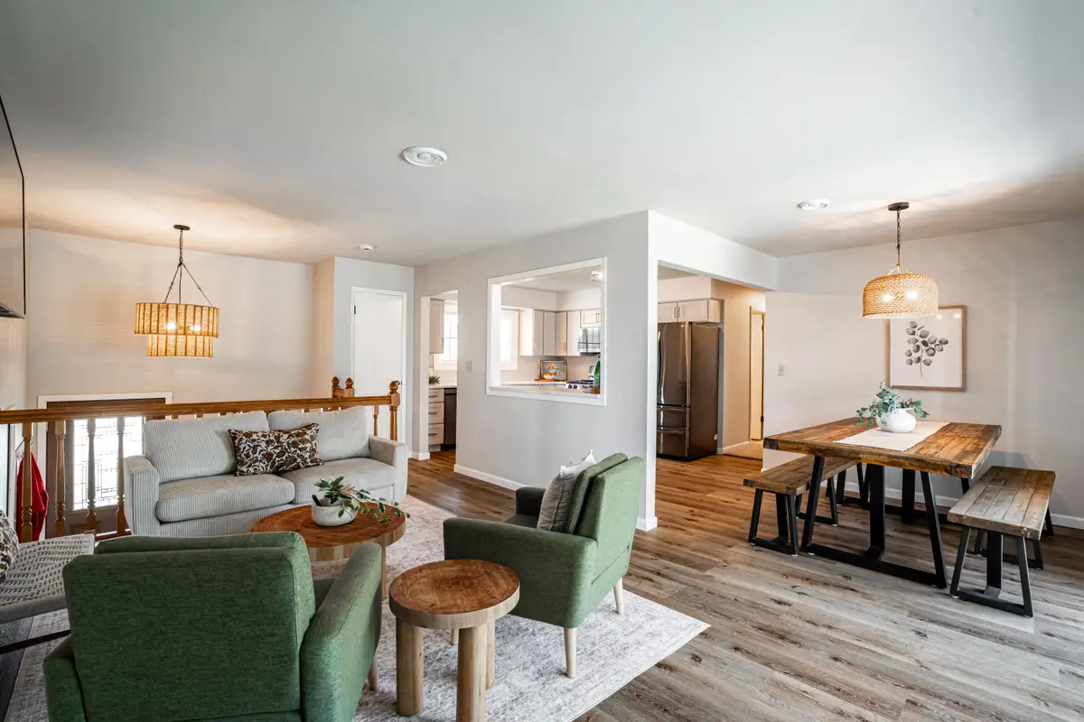 1452 N Lapham St, Oconomowoc, WI 53066 - #1