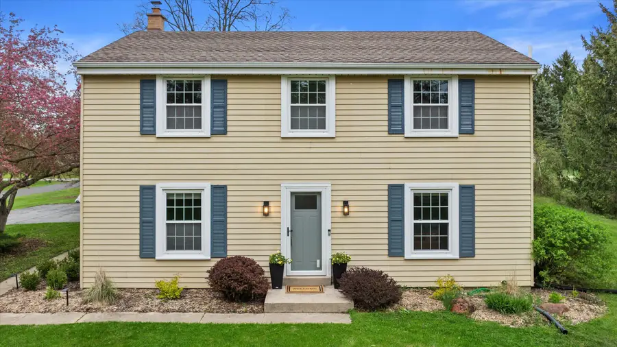 10606 Robinwood Ct, Cedarburg, WI 53012 - #2