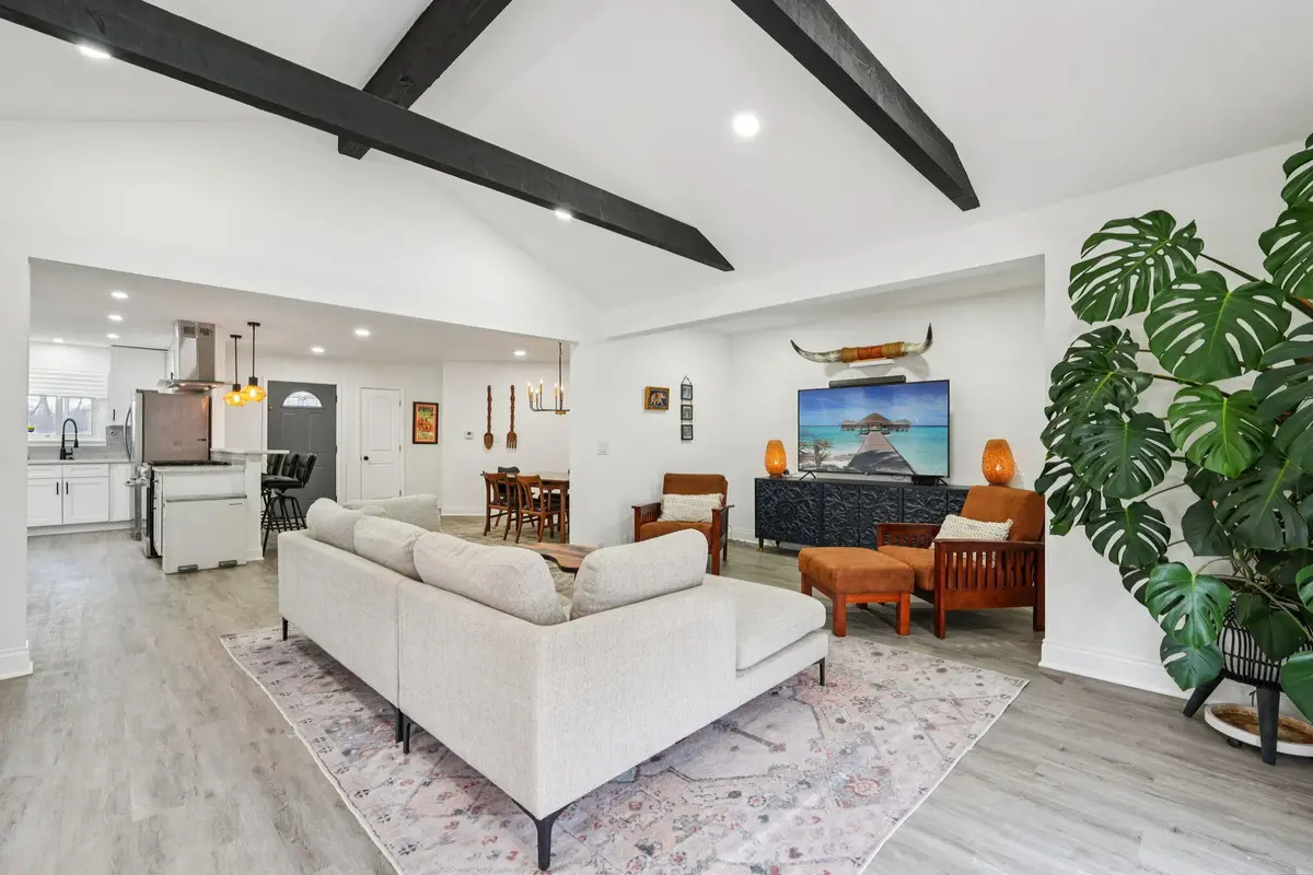 6666 N 91st St, Milwaukee, WI 53224 - #1