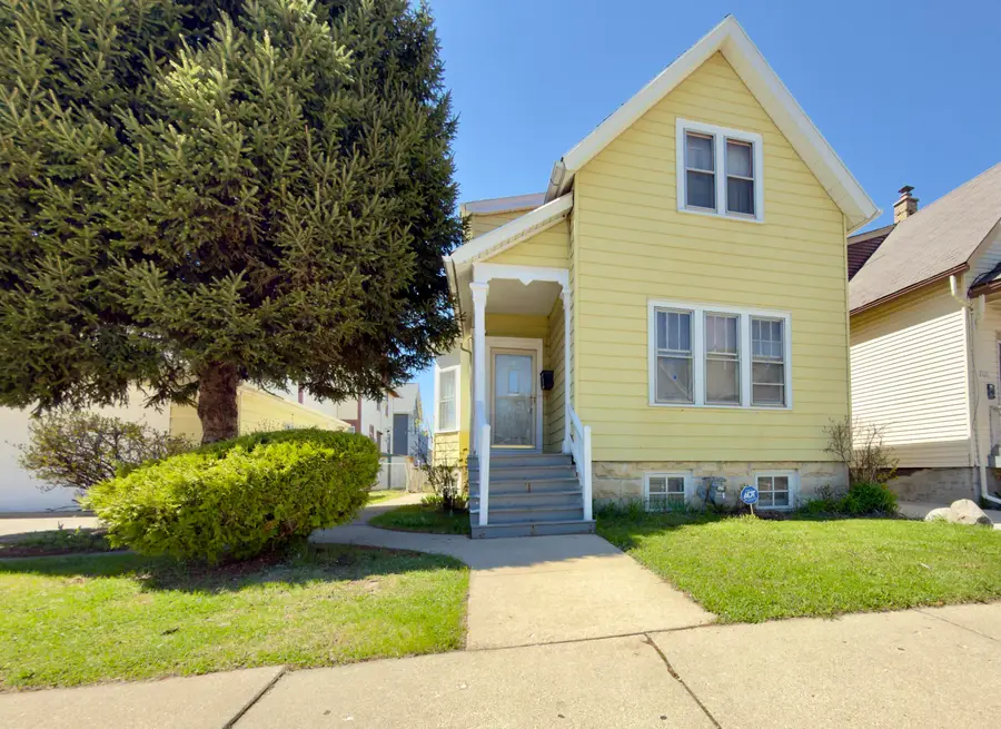 2111 N Holton St, Milwaukee, WI 53212 - #3