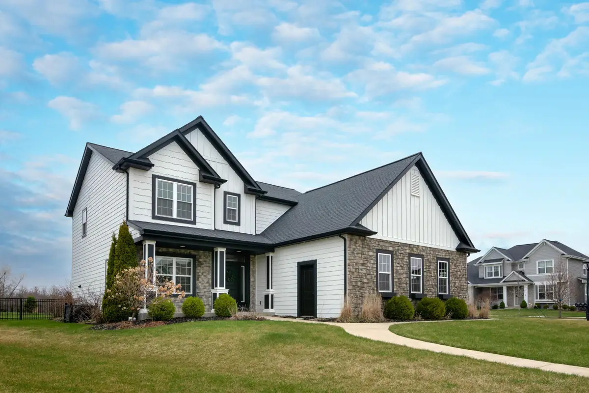 19677 Yorktown Pl, Bristol, WI 53104 - #1