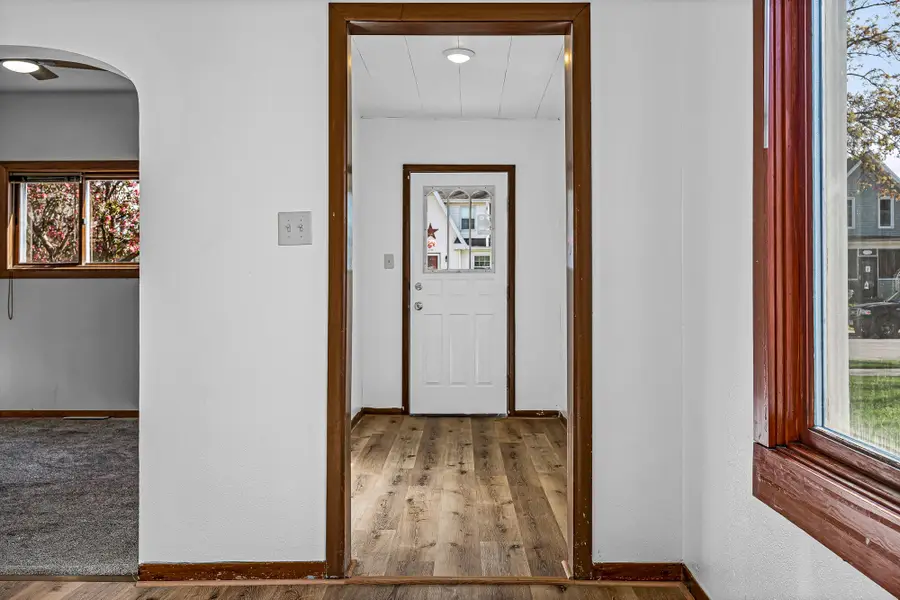 2135 Market St, La Crosse, WI 54601 - #2