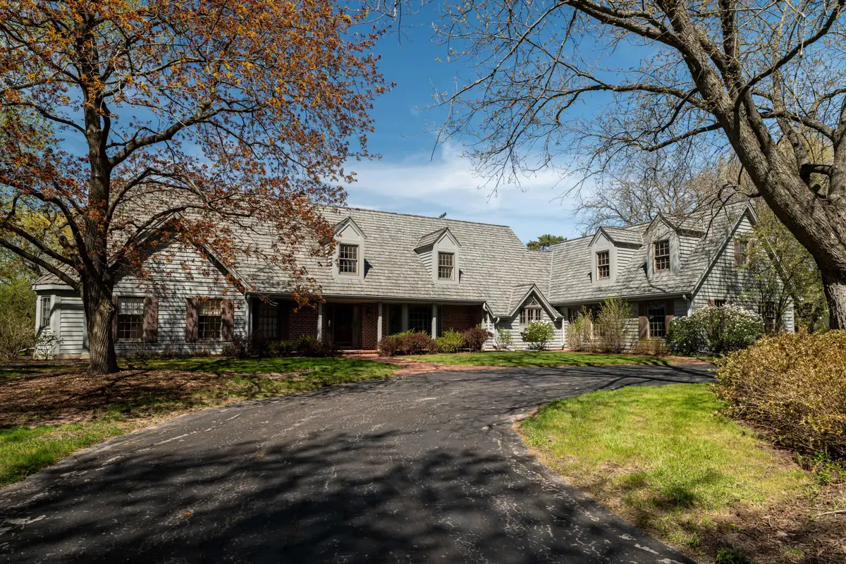 9731 N Hilltop Ln, Mequon, WI 53092 - #1