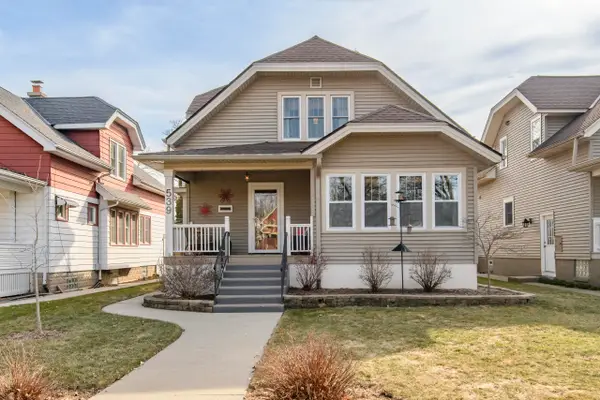 539 S 5th Ave, West Bend, WI 53090