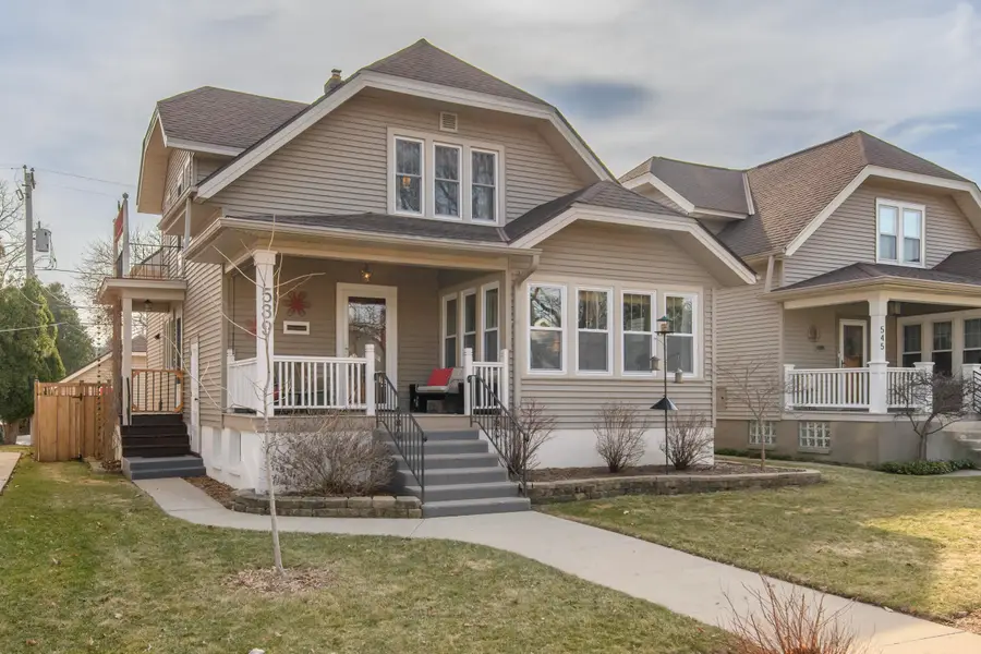 539 S 5th Ave, West Bend, WI 53090 - #2