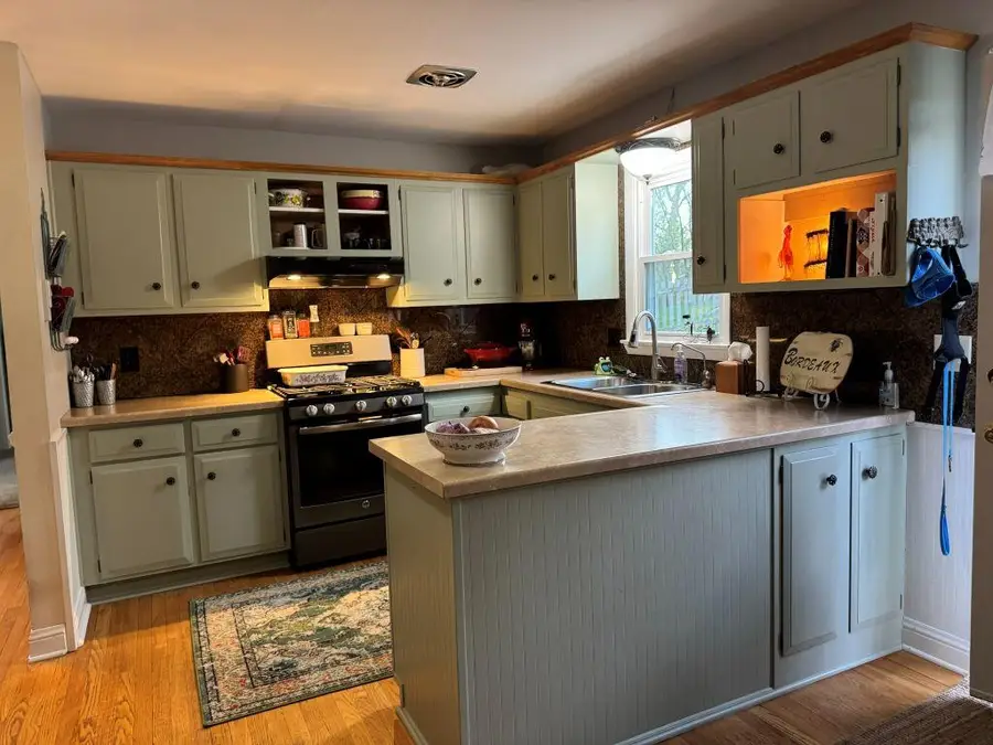 190 Debbie Dr, Waukesha, WI 53189 - #2