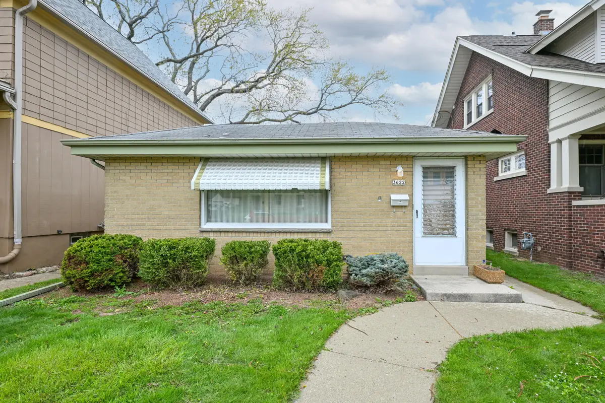 3622 E Armour Ave, Cudahy, WI 53110 - #1