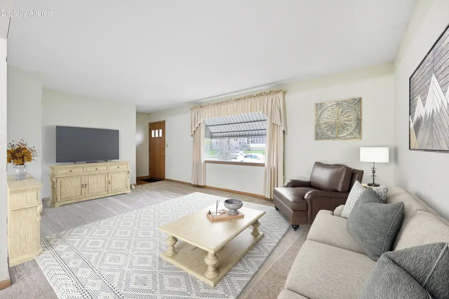 3622 E Armour Ave, Cudahy, WI 53110 - #2