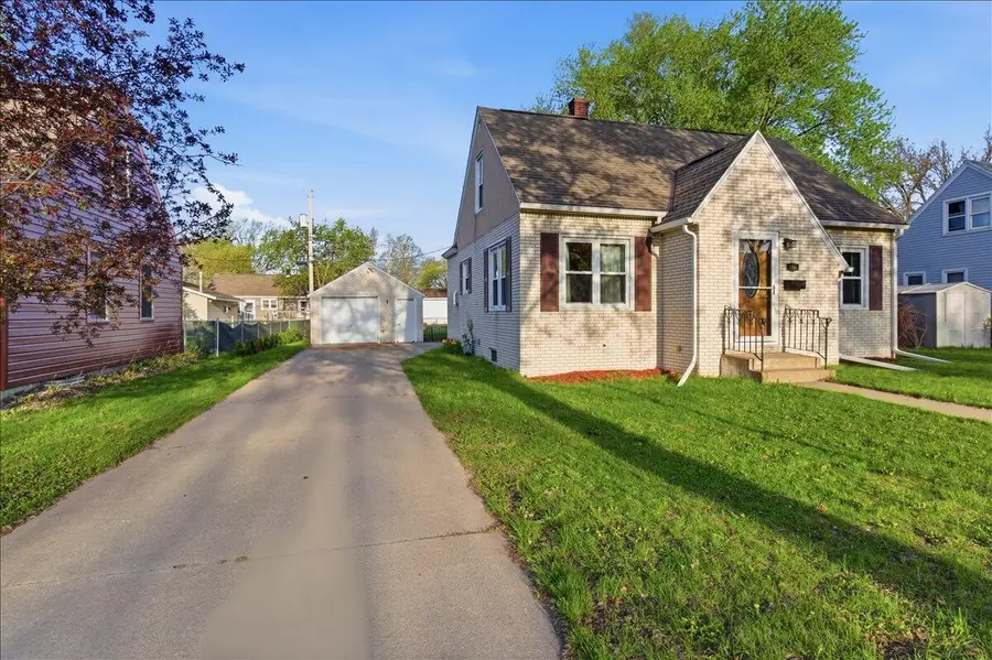 1806 Losey Blvd S, La Crosse, WI 54601 - #2