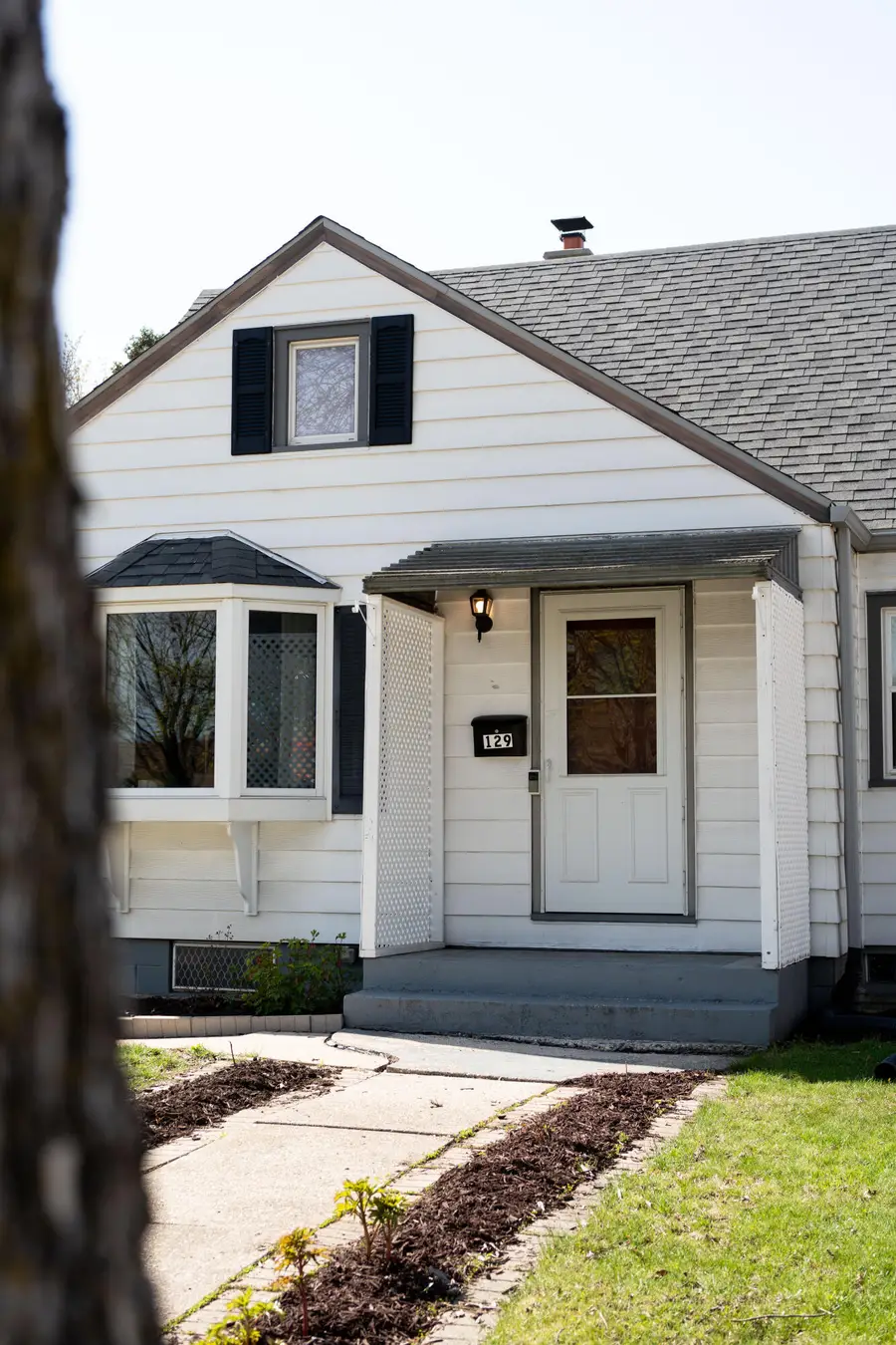 129 E Ohio Ave, Milwaukee, WI 53207 - #3