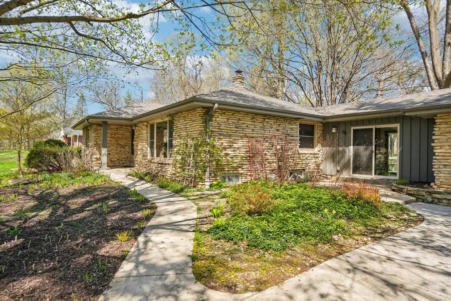 1318 N 123rd Street St, Wauwatosa, WI 53226 - #3