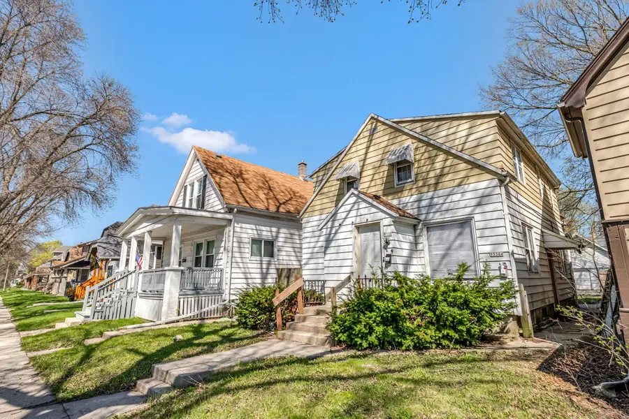 5330 N 38th St, Milwaukee, WI 53209 - #3