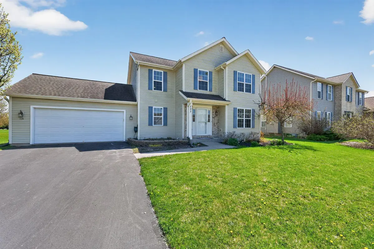 131 N Cranberry St, Elkhorn, WI 53121 - #1