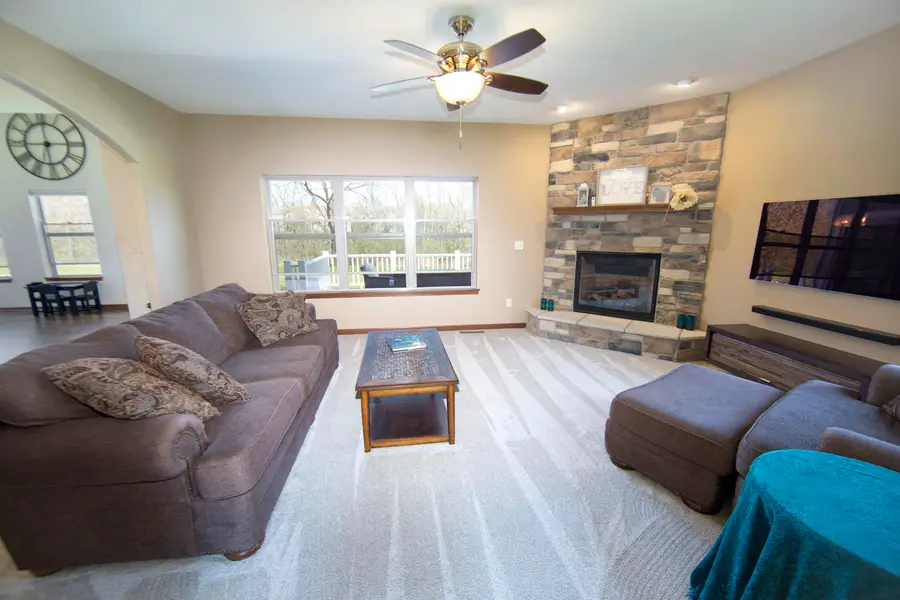 1822 Rockridge Way, Waukesha, WI 53188 - #2