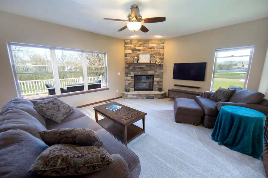 1822 Rockridge Way, Waukesha, WI 53188 - #3