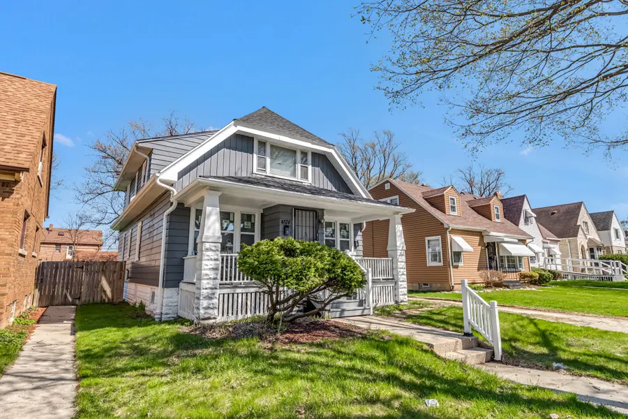 4574 N 24th St, Milwaukee, WI 53209 - #3