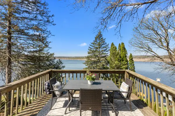 S107W34878 S Shore Dr, Eagle, WI 53149