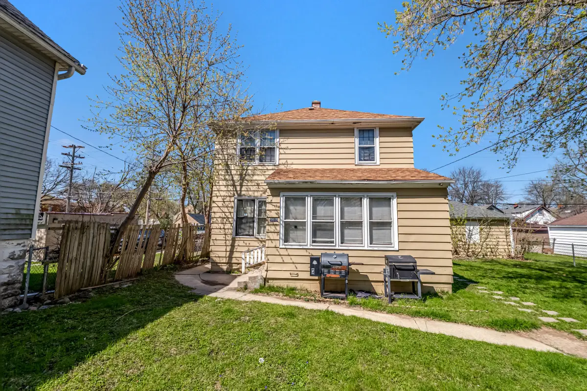 5015 N 38th St, Milwaukee, WI 53209 - #1