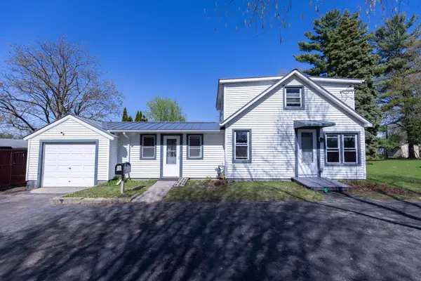 1445 Macarthur Rd, Madison, WI 53714